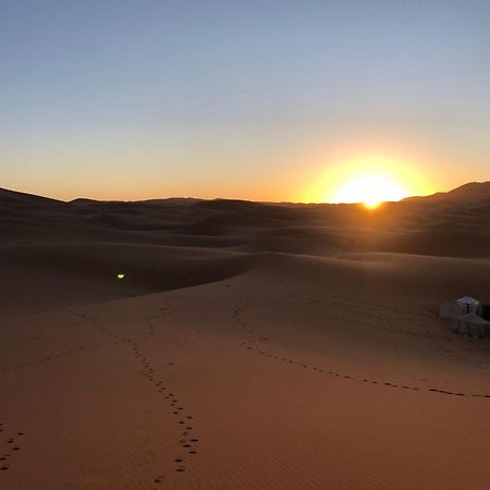 Erg Chebbi Starlight Camp Hotel Merzouga Buitenkant foto